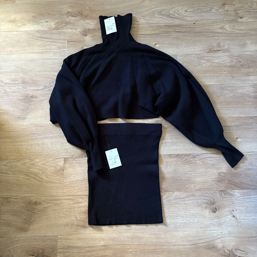 Forever 21 Knit Black Turtleneck Sweater and Skirt Set